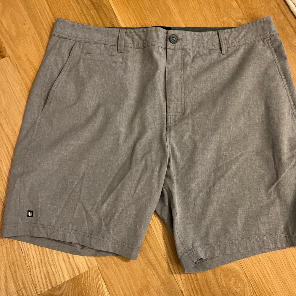 Men's Gray Shorts